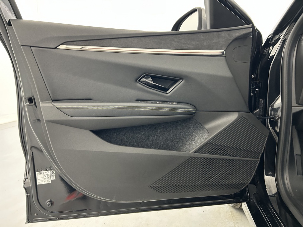 RENAULT Megane Techno EV60 220 ch super charge - ref: 6-2971x240511 - Photo 12