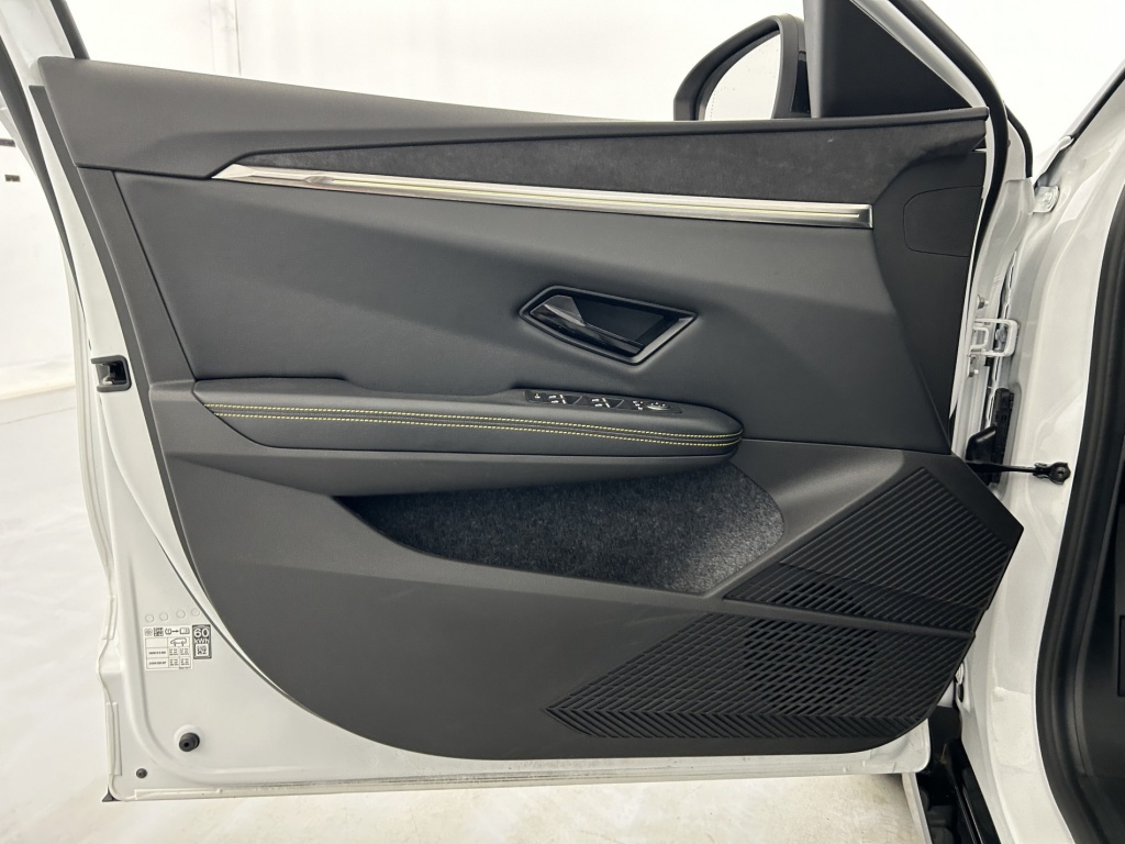 RENAULT Megane Techno EV60 220 ch optimum charge - ref: 6-2971x241479 - Photo 12