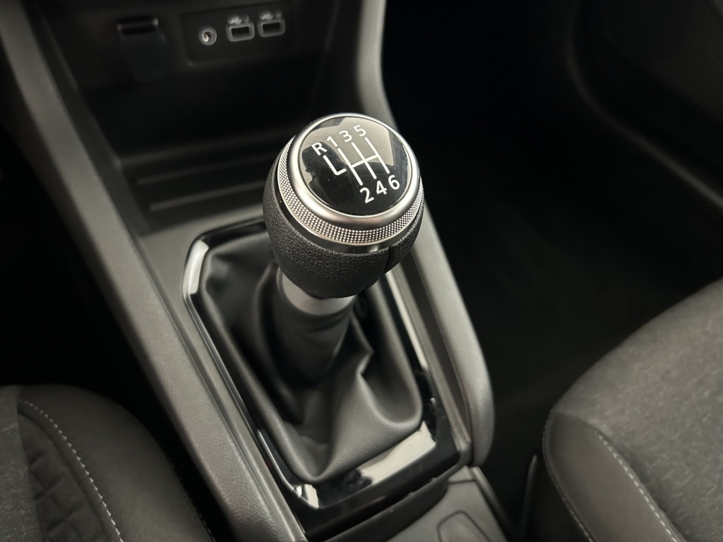 RENAULT Clio Equilibre TCe 90 - ref: 6-2971x242346 - Photo 19