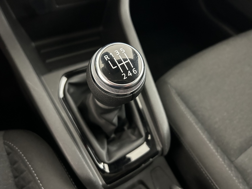 RENAULT Clio Equilibre TCe 90 - ref: 6-2971x242380 - Photo 19