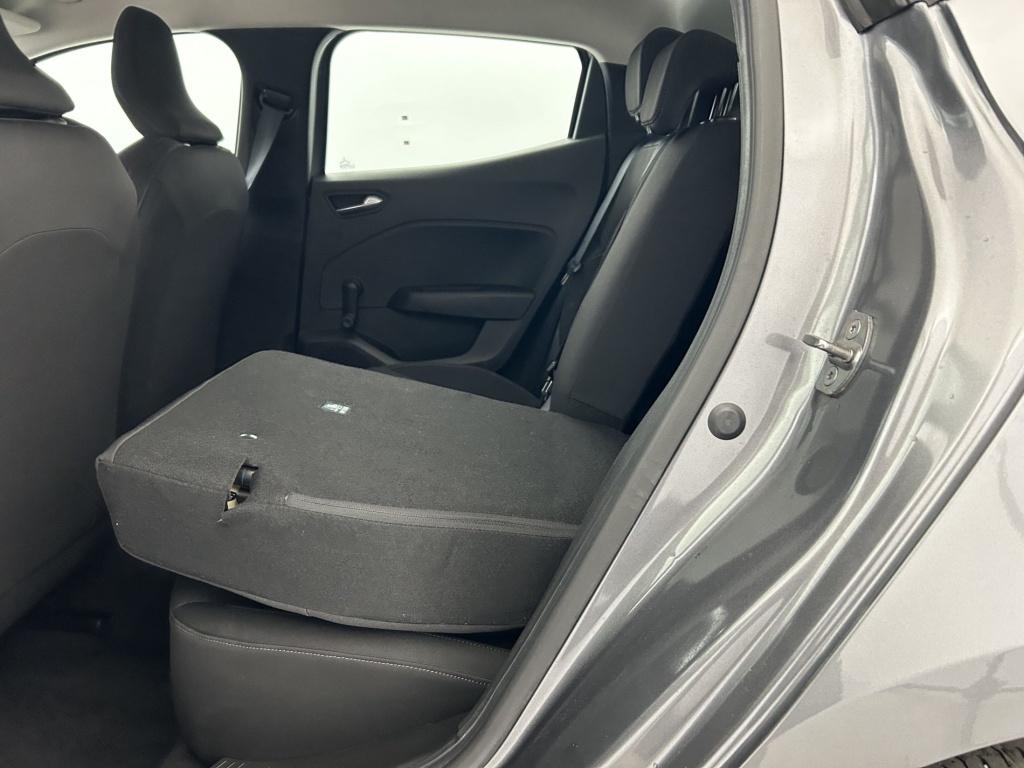 RENAULT Clio Equilibre TCe 90 - ref: 6-2971x242381 - Photo 11