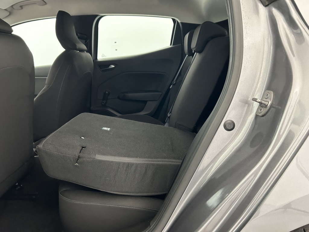 RENAULT Clio Equilibre TCe 90 - ref: 6-2971x242382 - Photo 11