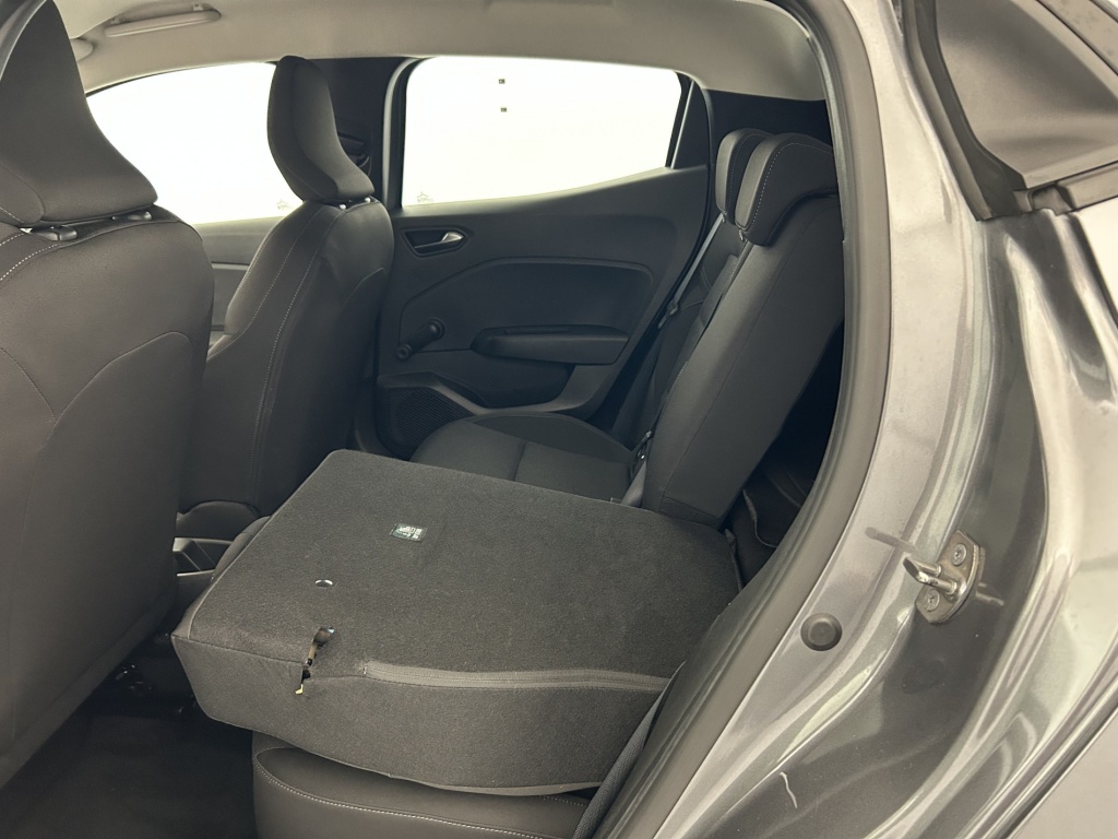 RENAULT Clio Equilibre TCe 90 - ref: 6-2971x242384 - Photo 11