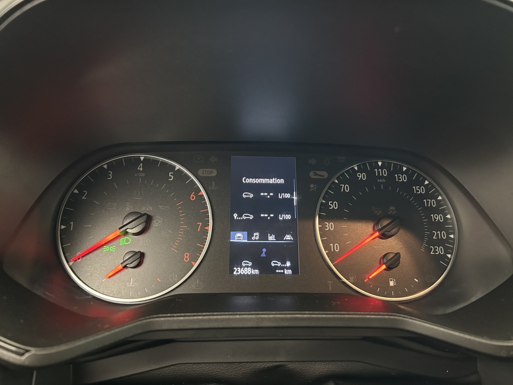 RENAULT Clio Equilibre TCe 90 - ref: 6-2971x242384 - Photo 17