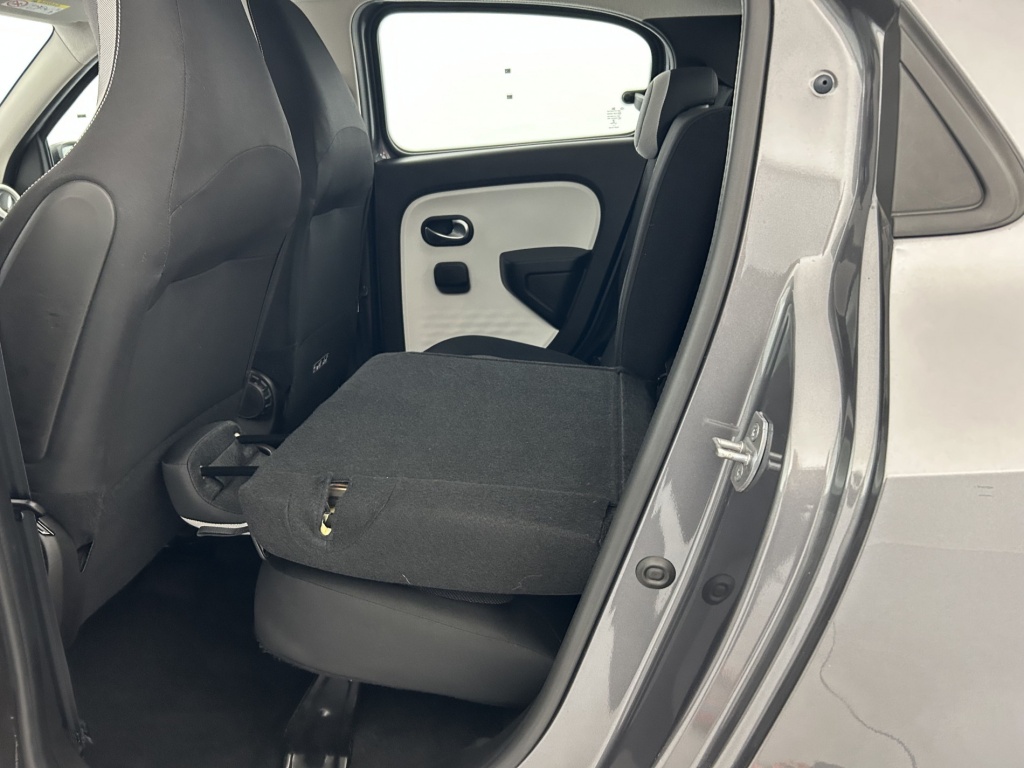 RENAULT Twingo Equilibre III E-Tech - ref: 6-2971x242758 - Photo 11