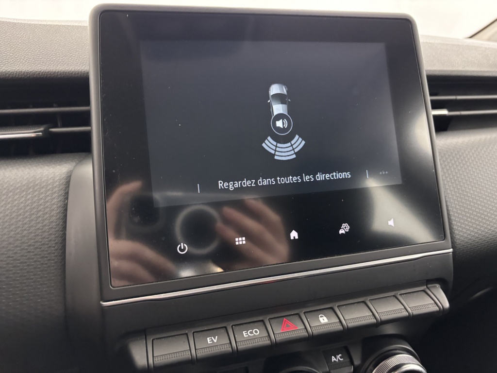 RENAULT Clio Zen E-Tech 140 21N - ref: 6-2971x246518 - Photo 19