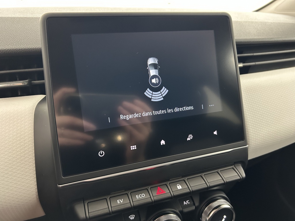 RENAULT Clio Evolution E-Tech full hybrid 145 - ref: 6-2971x249137 - Photo 19