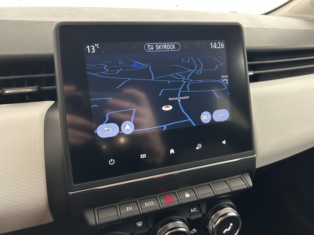 RENAULT Clio Evolution E-Tech full hybrid 145 - ref: 6-2971x249137 - Photo 20