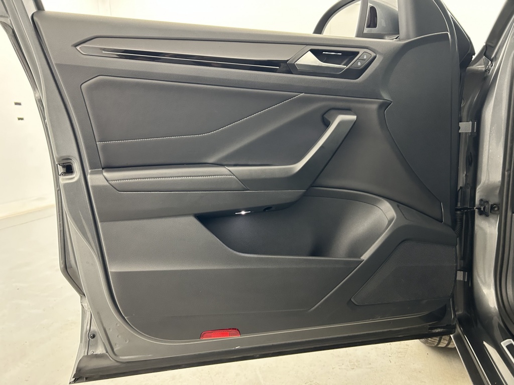 VOLKSWAGEN T-Roc R-Line 1.5 TSI EVO 150 Start/Stop DSG7 - ref: 6-2971x249348 - Photo 12