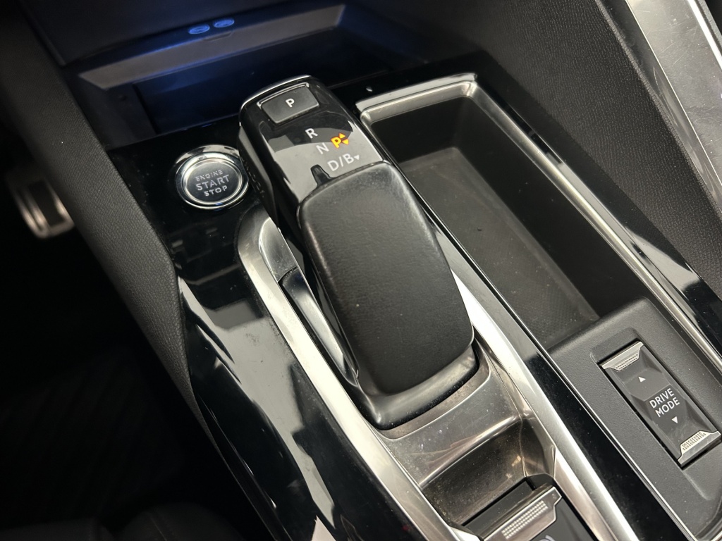 PEUGEOT 3008 GT Pack Hybrid 225 e-EAT8 - ref: 6-2971x249537 - Photo 19