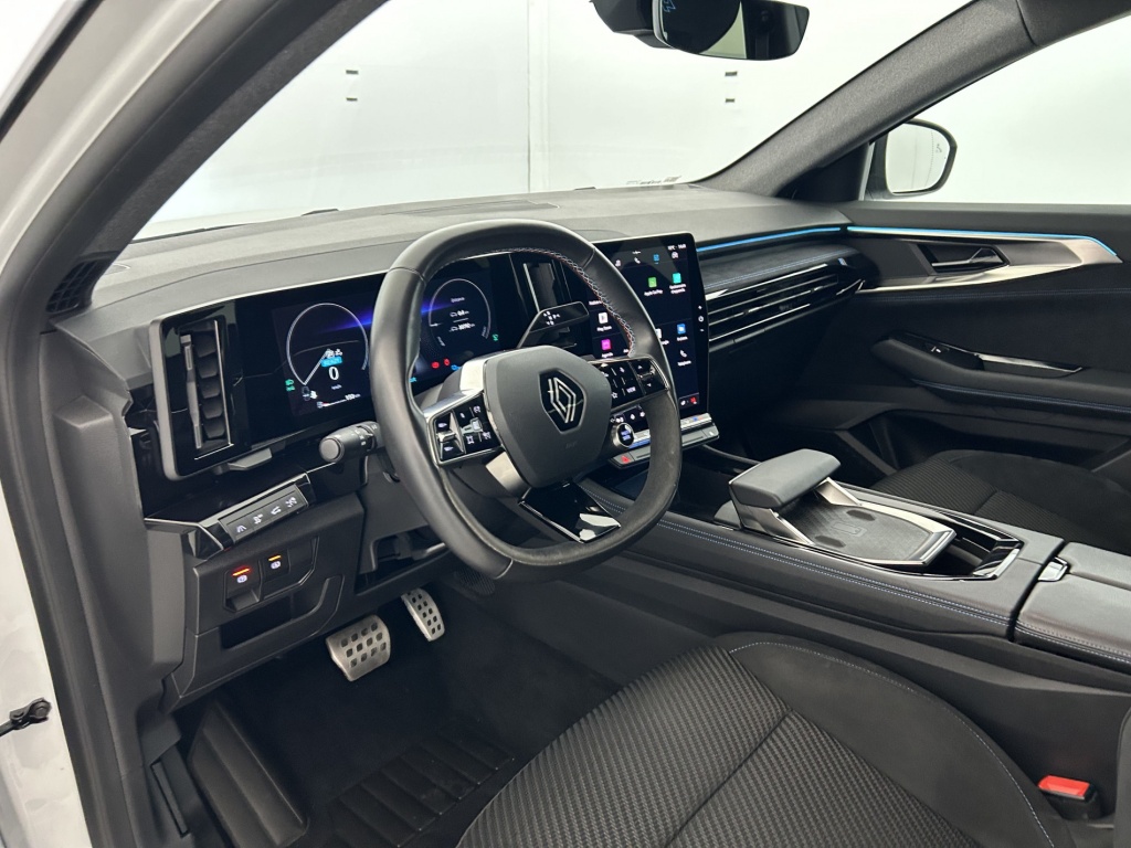 RENAULT Austral Iconic esprit Alpine E-Tech hybrid 200 - ref: 6-2971x250011 - Photo 14