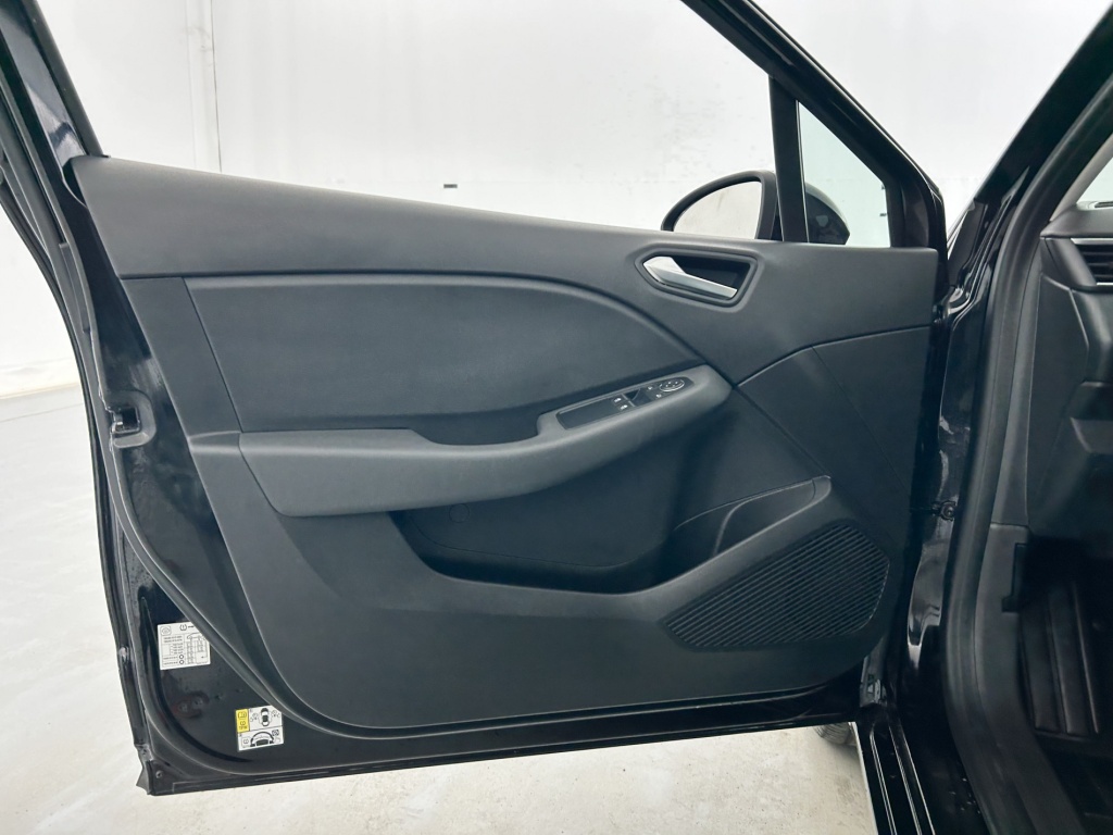 RENAULT Clio Equilibre TCe 90 - ref: 6-2971x250067 - Photo 12