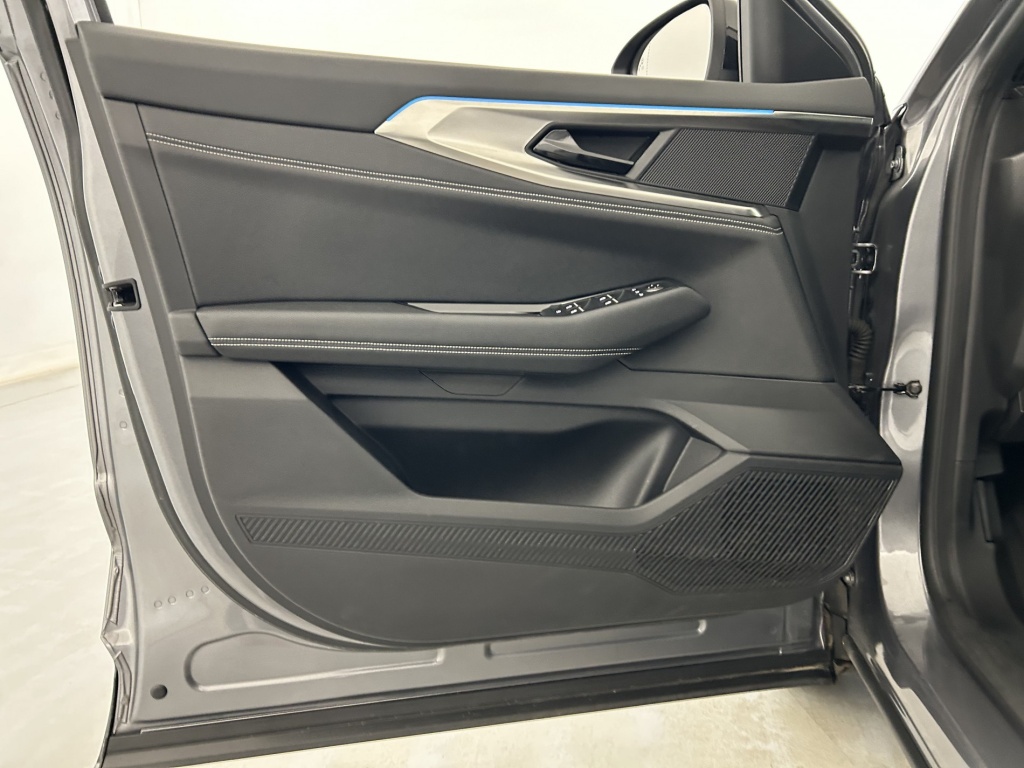 RENAULT Austral Techno E-Tech hybrid 200 - ref: 6-2971x250239 - Photo 12