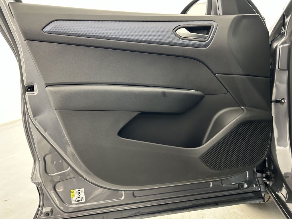 RENAULT Arkana Evolution mild hybrid 140 EDC FAP 22 - ref: 6-2971x250980 - Photo 12