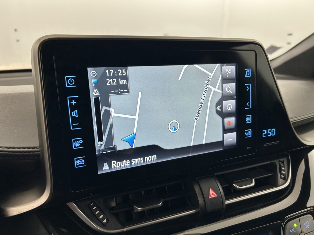 TOYOTA C-HR Graphic Pro Hybride 122h - ref: 6-2971x251091 - Photo 19