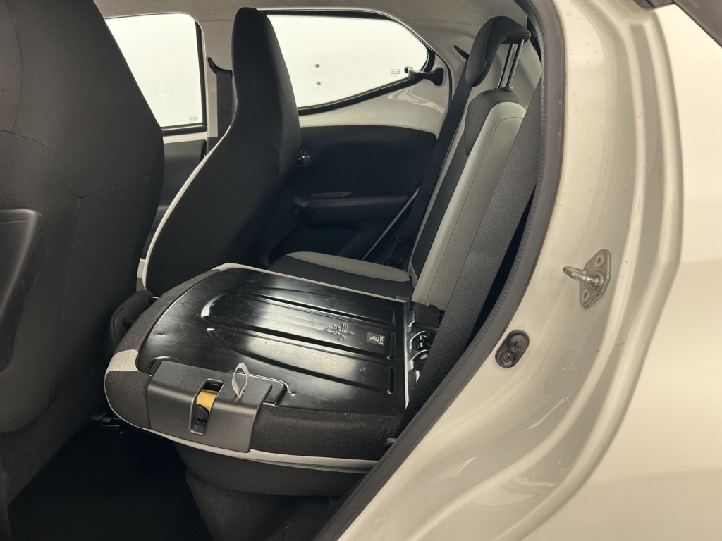 TOYOTA Aygo x-play 1.0 VVT-i - ref: 6-2971x251138 - Photo 11