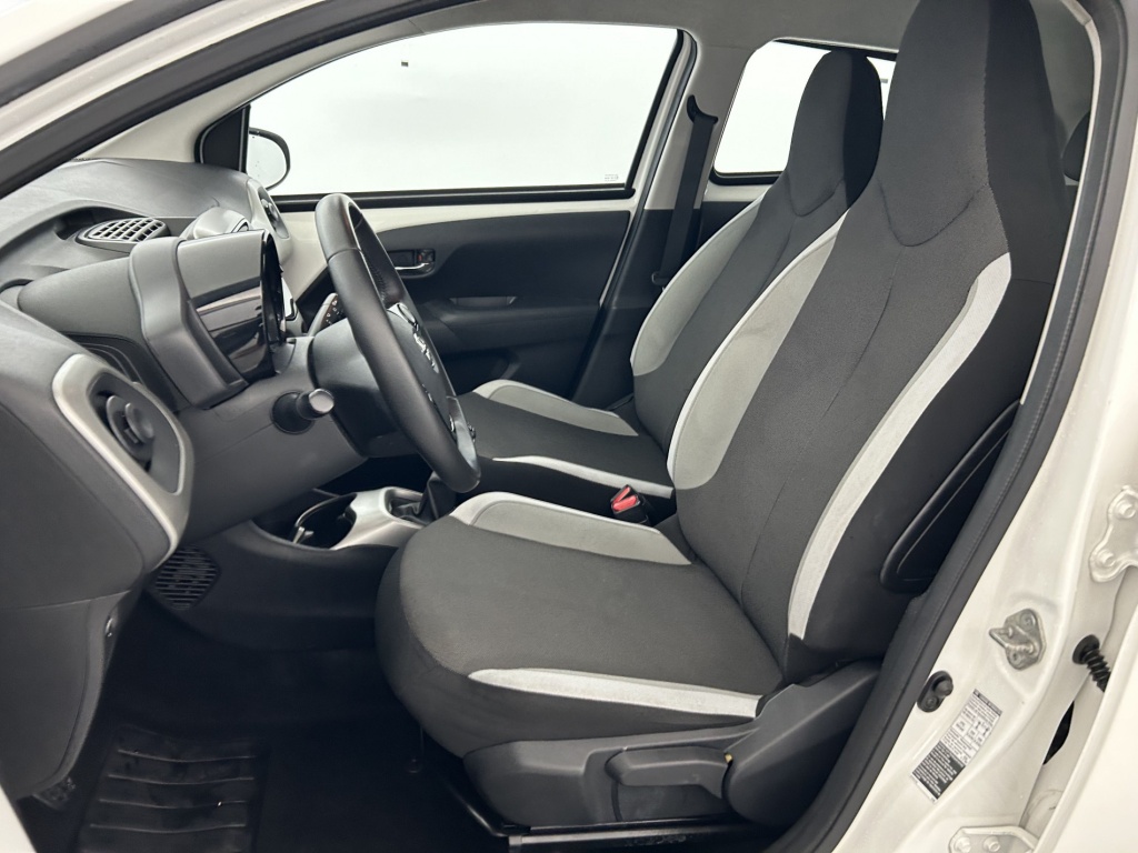 TOYOTA Aygo x-play 1.0 VVT-i - ref: 6-2971x251138 - Photo 13