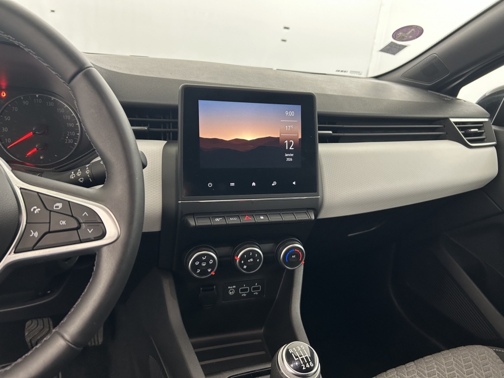 RENAULT Clio Limited TCe 90 21 - ref: 6-2971x251639 - Photo 18