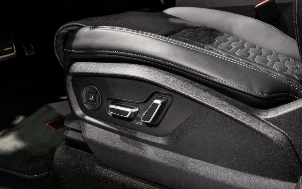 AUDI RSQ8 Performance 4,0 V8 640 hp Tiptronic - ref: 7-26960 - Photo 14