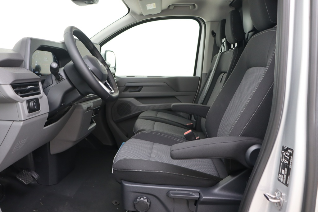 VOLKSWAGEN Transporter T7 LWB 3,1t 2.0 TDI DSG 170 hp - ref: 7-27124 - Photo 15