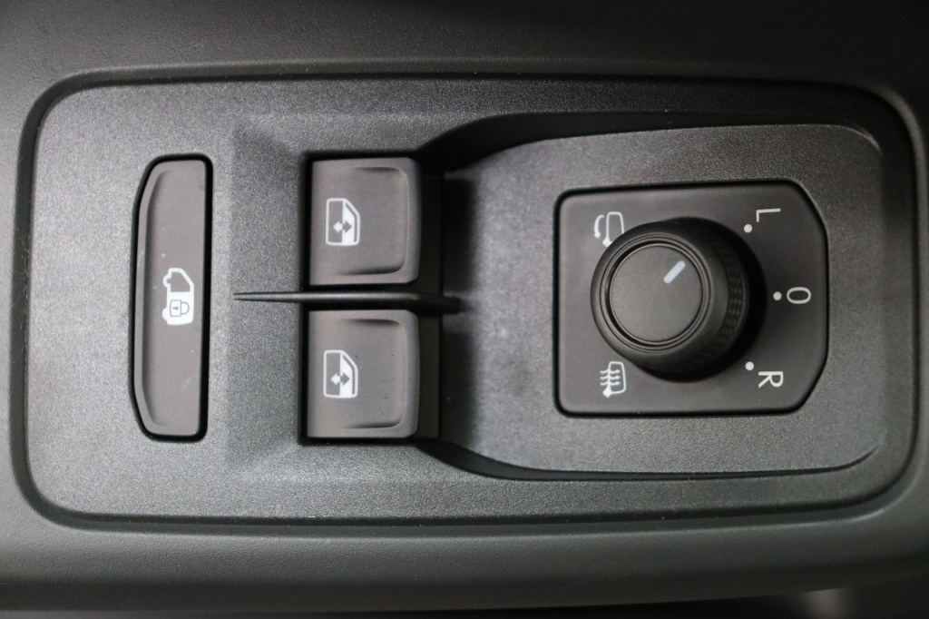 VOLKSWAGEN Caddy Cargo Maxi LWB 2.0 TDI 122 hp DSG7 - ref: 7-30196 - Photo 18