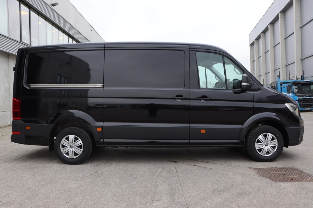 VOLKSWAGEN Crafter 35 Fourgon L3H2 3640mm 2.0 TDI 177 hp Aut. - ref: 7-30347 - Photo 8