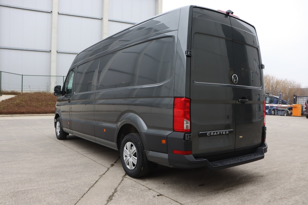 VOLKSWAGEN Crafter 35 Fourgon L4H3 4490 mm 2.0 TDI 177 hp AT8 - ref: 7-35566 - Photo 5