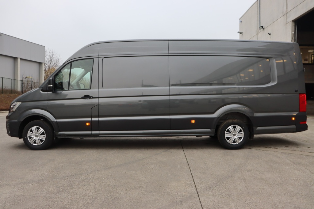 VOLKSWAGEN Crafter 35 Fourgon L5H3 4490 mm 2.0 TDI 177 hp AT8 - ref: 7-35578 - Photo 4