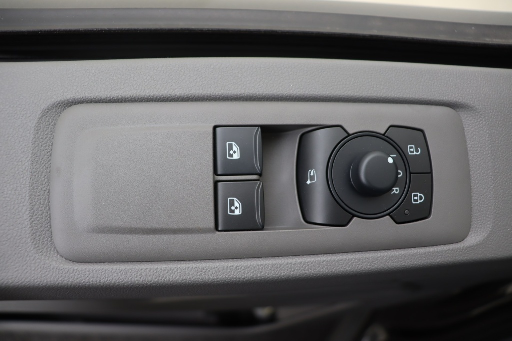 VOLKSWAGEN Transporter T7 Fourgon 3500 mm 2,0 TDI 170 hp 4Motion Aut. - ref: 7-37826 - Photo 16