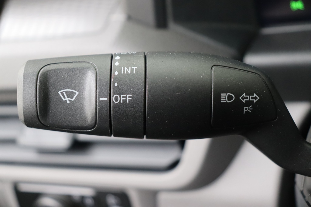 VOLKSWAGEN Transporter T7 Fourgon 3500 mm 2,0 TDI 170 hp Aut. - ref: 7-37852 - Photo 17