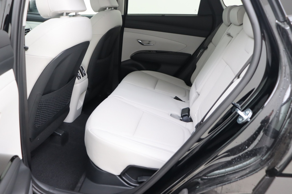 HYUNDAI Tucson Shine 1.6 T-GDi HEV 215 hp 6AT - ref: 7-42136 - Photo 16