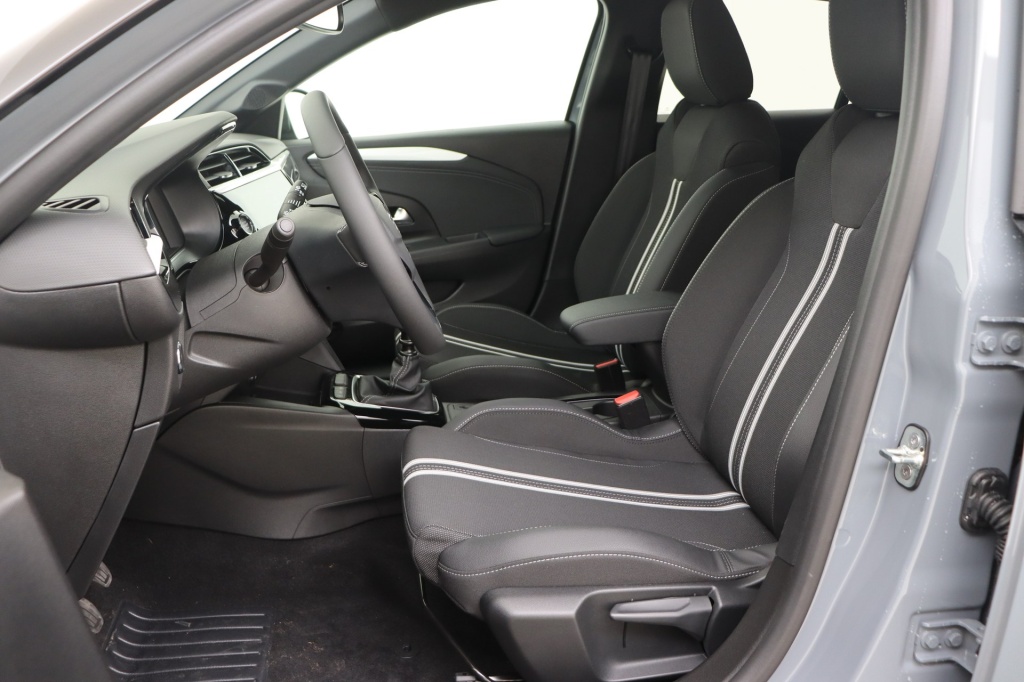 OPEL Corsa GS 1.2 Turbo 100 hp S/S MT6 - ref: 7-42391 - Photo 13