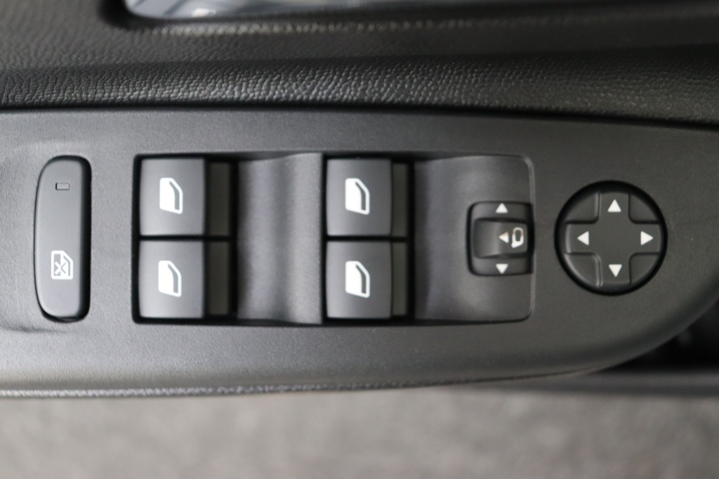 OPEL Corsa GS 1.2 Turbo 100 hp S/S MT6 - ref: 7-42391 - Photo 17