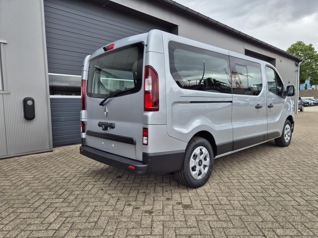 RENAULT Trafic Evolution 2.0 Diesel 150hp auto - ref: 7-43437 - Photo 5