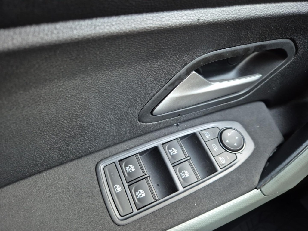 DACIA Duster 1.2 Gasoline 131hp 4x4 - ref: 7-43495 - Photo 13