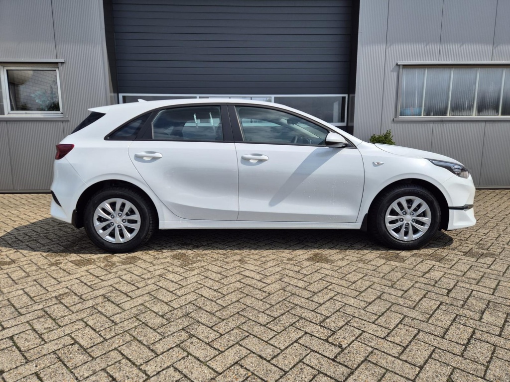 KIA Ceed Vision 1.5 Gasoline 140hp - ref: 7-43503 - Photo 6