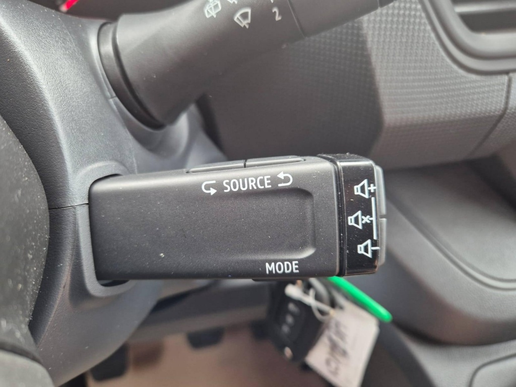 RENAULT Trafic Evolution 2.0 Diesel 150hp auto - ref: 7-43512 - Photo 18