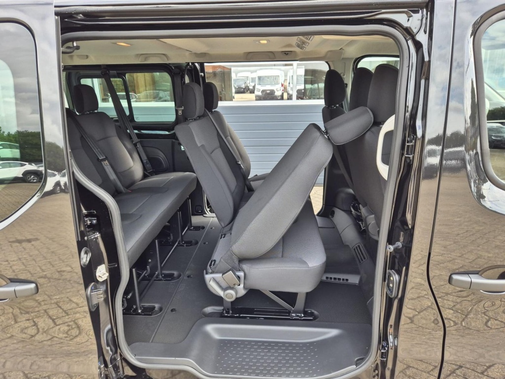RENAULT Trafic Evolution 2.0 Diesel 150hp auto - ref: 7-43514 - Photo 10