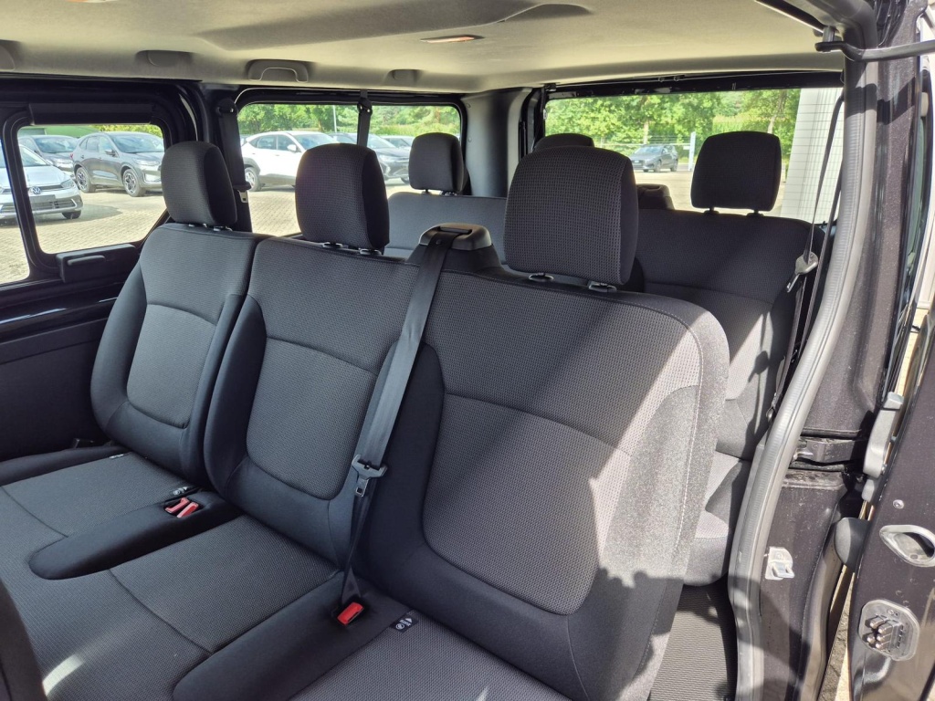 RENAULT Trafic Evolution 2.0 Diesel 150hp auto - ref: 7-43514 - Photo 18