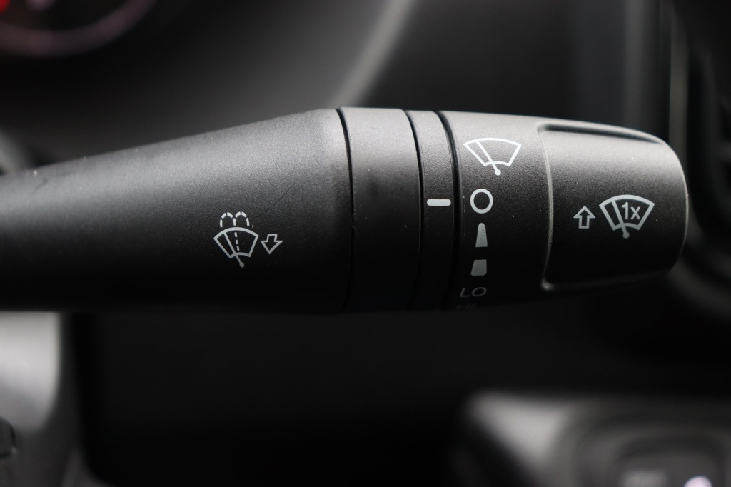 PEUGEOT Boxer 435 L3H2 2.2 BlueHDi 180 S&S EAT8 - ref: 7-43703 - Photo 16