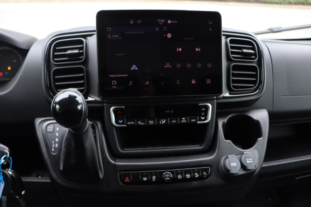 PEUGEOT Boxer 435 L3H2 2.2 BlueHDi 180 S&S EAT8 - ref: 7-43703 - Photo 18