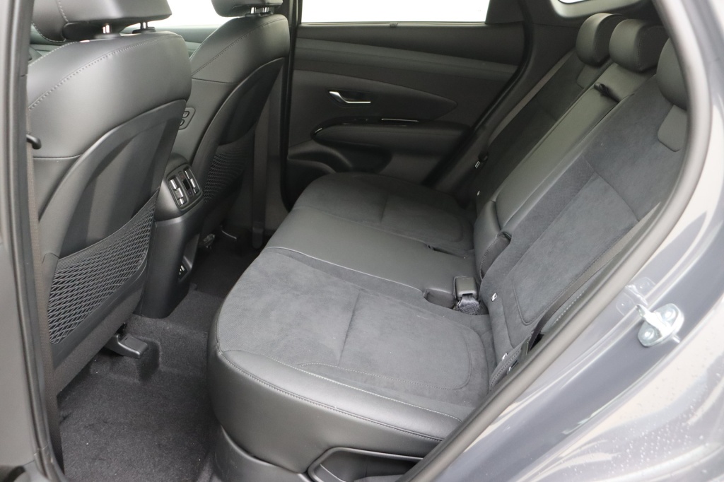 HYUNDAI Tucson 20th Anniversary 1.6 T-GDi HEV 215 hp 6AT - ref: 7-43978 - Photo 16