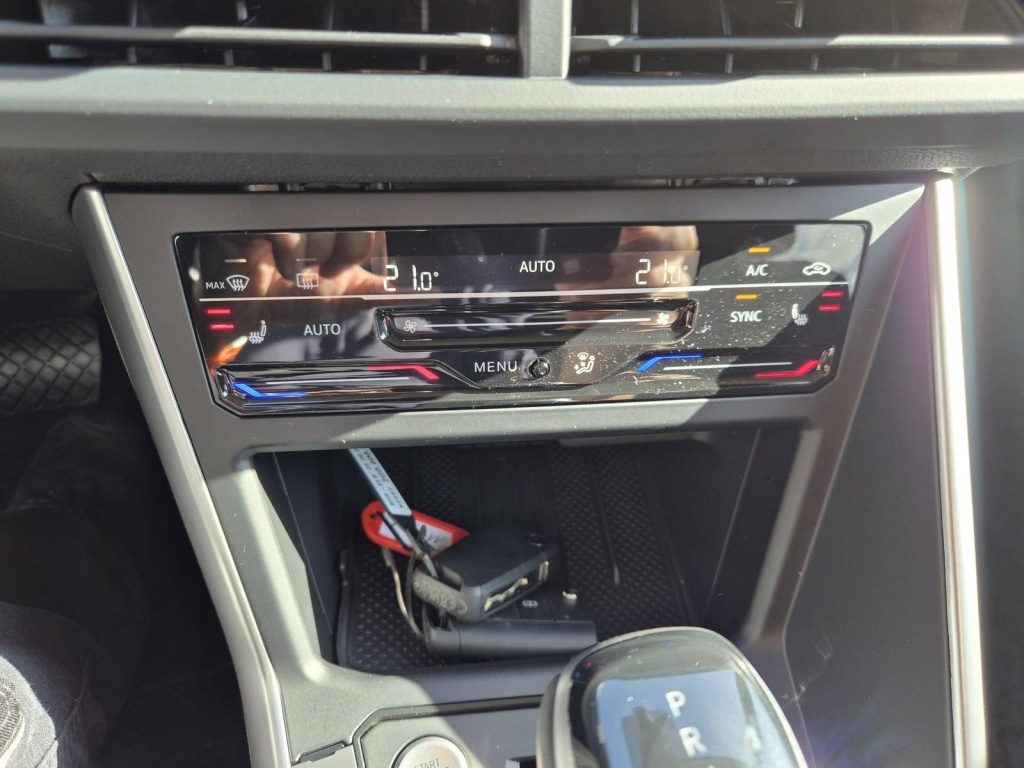 VOLKSWAGEN Taigo 1.0 TSI - ref: 7-44211 - Photo 20