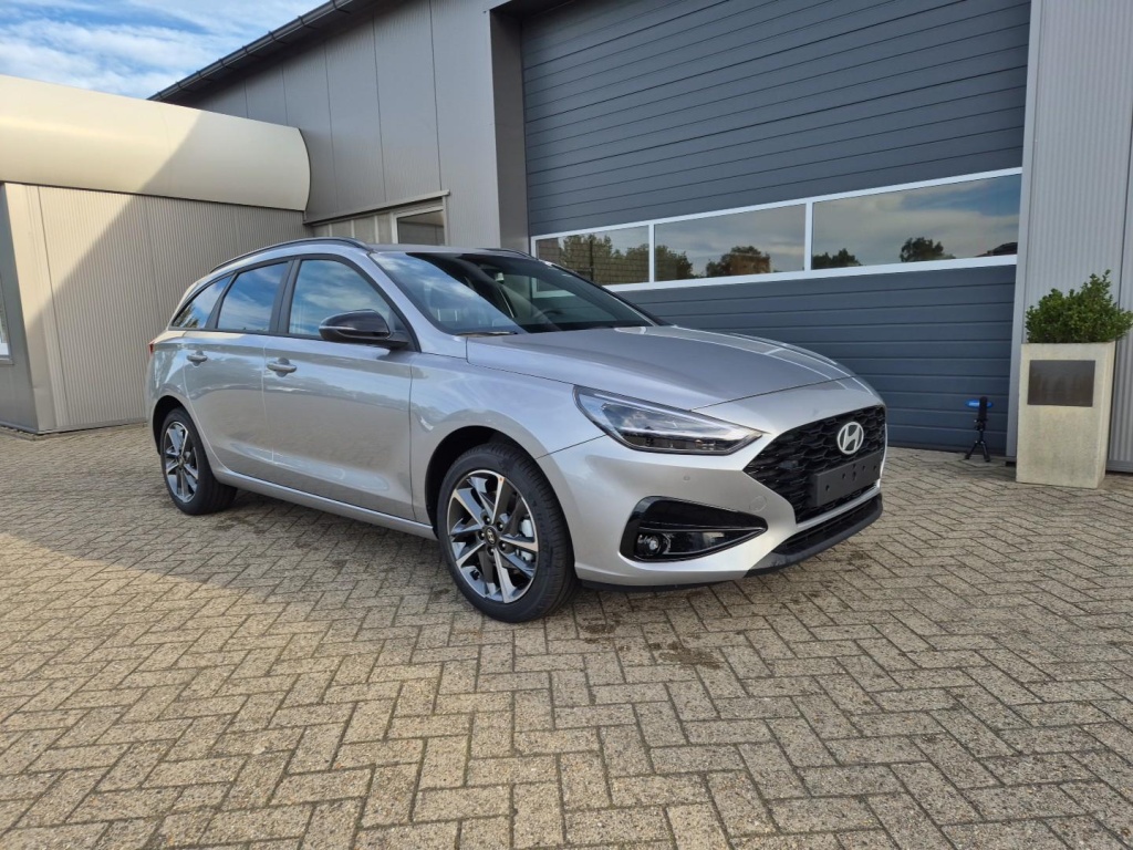 HYUNDAI i30 1.5 Gasoline 97hp - ref: 7-44223 - Photo 7