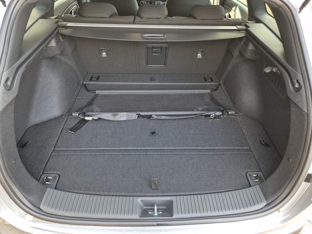 HYUNDAI i30 1.5 Gasoline 97hp - ref: 7-44223 - Photo 9