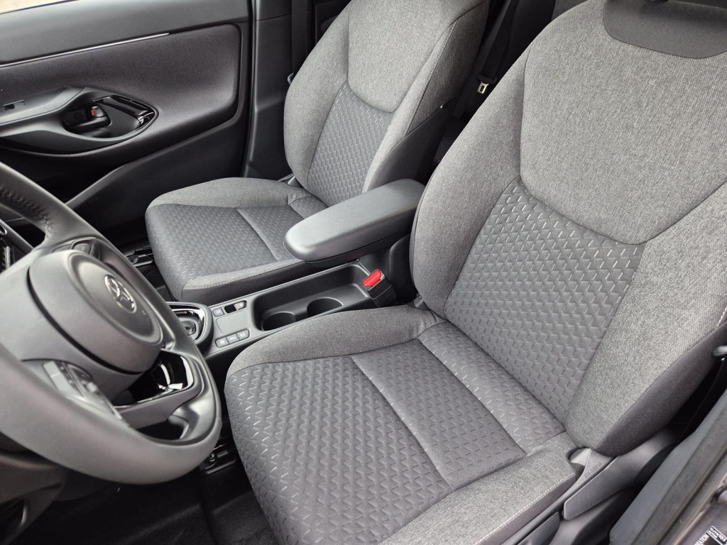 TOYOTA Yaris Cross 1.5 Hybrid 131hp - ref: 7-44766 - Photo 11