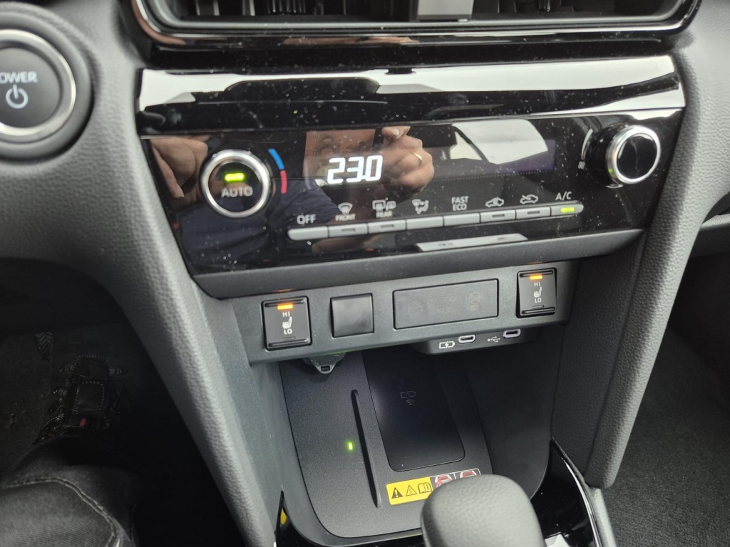 TOYOTA Yaris Cross 1.5 Hybrid 131hp - ref: 7-44766 - Photo 17