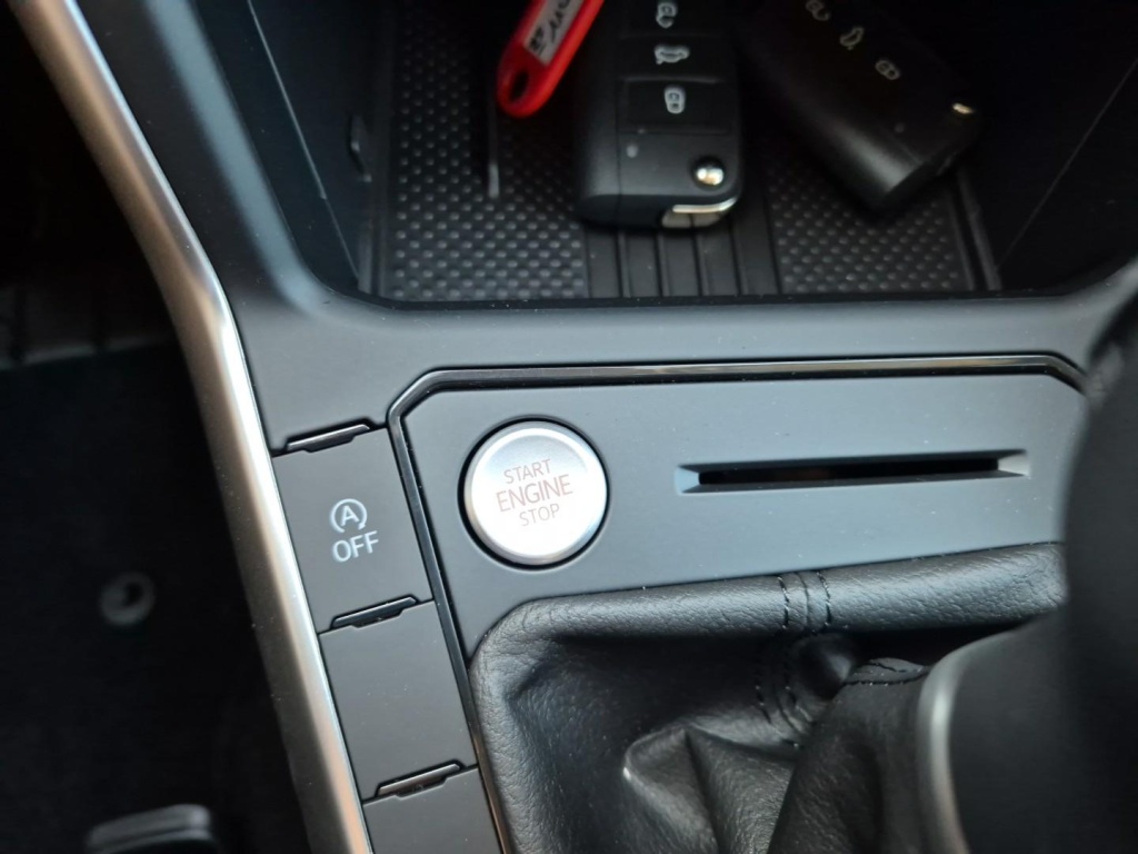 VOLKSWAGEN Taigo 1.0 TSI - ref: 7-45252 - Photo 20