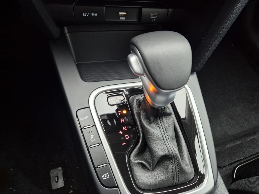 KIA Ceed Vision 1.5 Gasoline 140hp - ref: 7-45262 - Photo 13