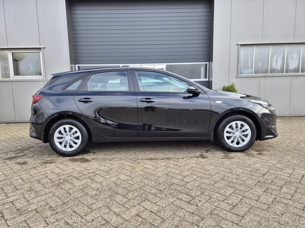 KIA Ceed Vision 1.5 Gasoline 140hp - ref: 7-45262 - Photo 5